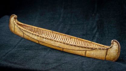 Birchbark Canoe (Canoa)